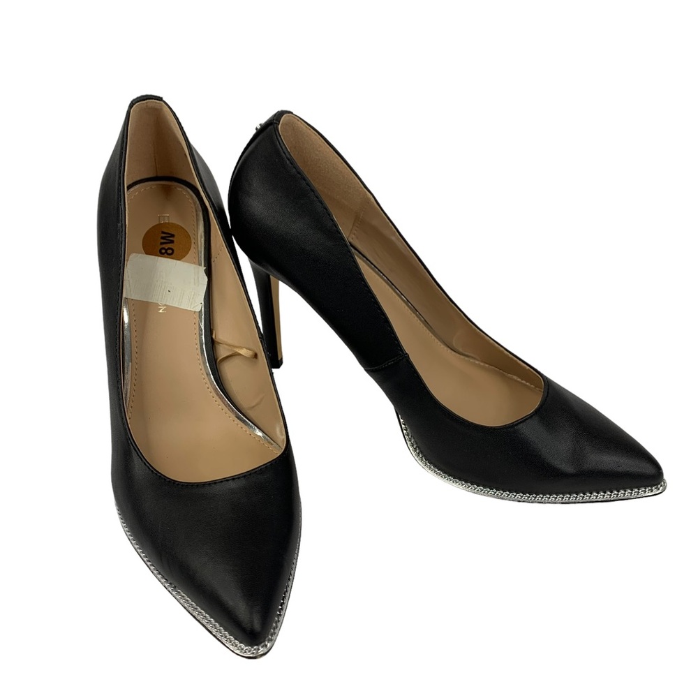 BCBGENERATION Hallix Studded Pumps Size 8M